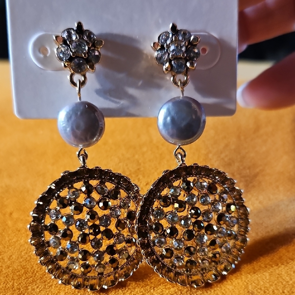 Chico's Gold Filigree Drop Earrings with Silver Pearl and Clear Crystals - Picture 6 of 6